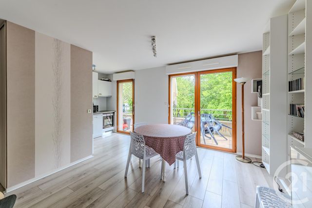 Appartement à vendre - 2 pièces - 39,29 m2 - St Jacques De La Lande - 35 - BRETAGNE