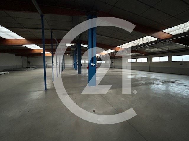 Local industriel à vendre - 1200.0 m2 - 26 - Drome