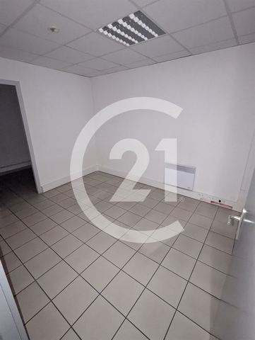 Local commercial à louer - 69.0 m2 - 26 - Drome