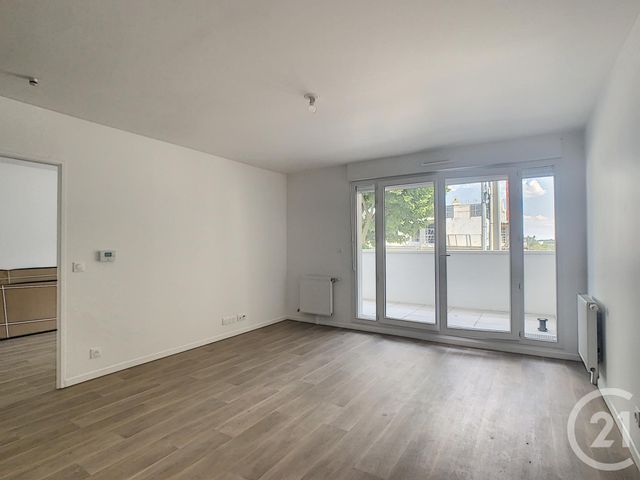 Appartement F2 à louer - 2 pièces - 42,74 m2 - Melun - 77 - ILE-DE-FRANCE