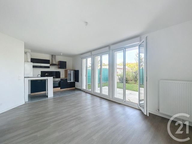 Appartement F2 à louer - 2 pièces - 46,90 m2 - Nandy - 77 - ILE-DE-FRANCE