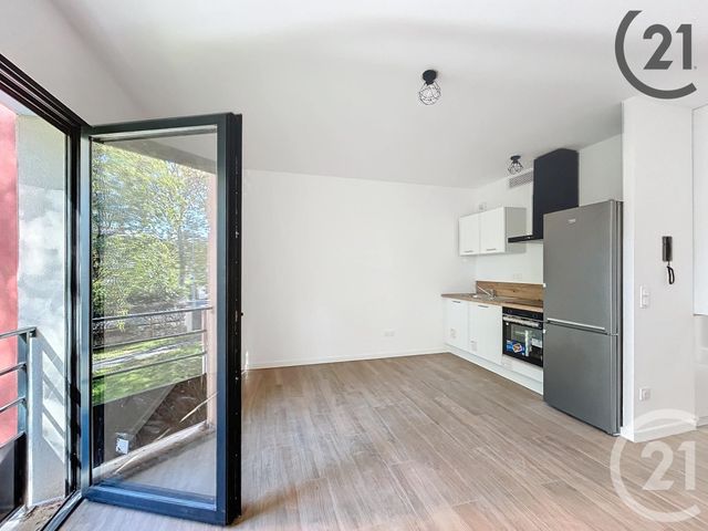 Appartement Studio à louer - 1 pièce - 30,70 m2 - Melun - 77 - ILE-DE-FRANCE