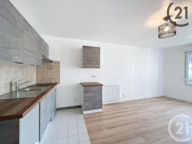 Appartement Studio à louer - 1 pièce - 26,30 m2 - Melun - 77 - ILE-DE-FRANCE