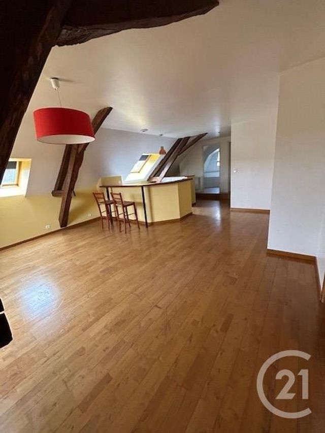 Appartement à louer - 2 pièces - 48 m2 - Toucy - 89 - BOURGOGNE