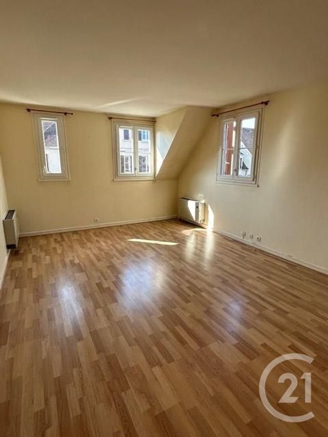 Appartement F3 à louer - 3 pièces - 68,70 m2 - Auxerre - 89 - BOURGOGNE