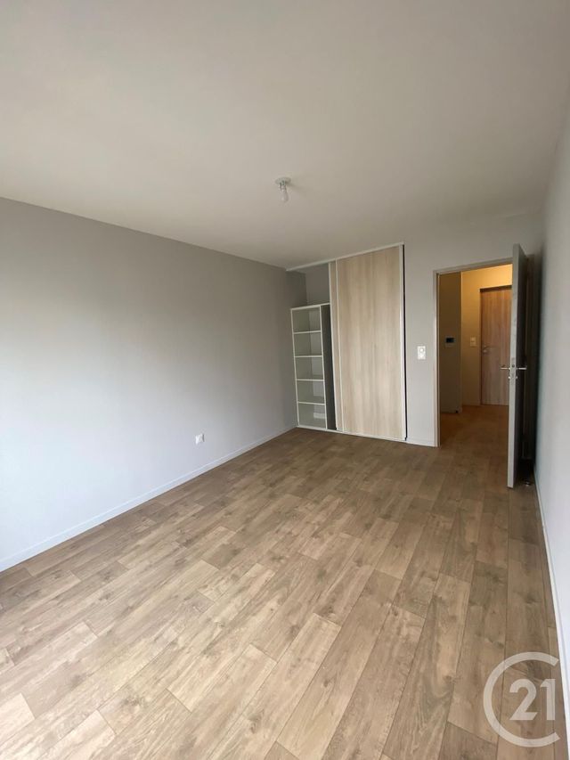 Appartement F4 à louer - 4 pièces - 87 m2 - Auxerre - 89 - BOURGOGNE