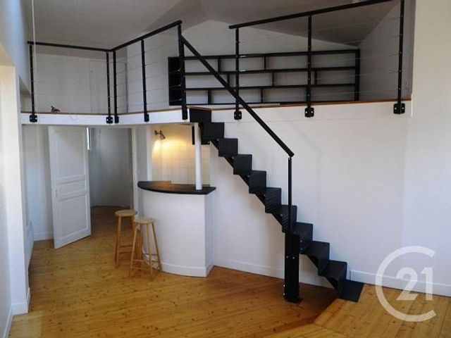 Appartement Duplex à louer - 2 pièces - 40 m2 - Paris - 75013 - ILE-DE-FRANCE