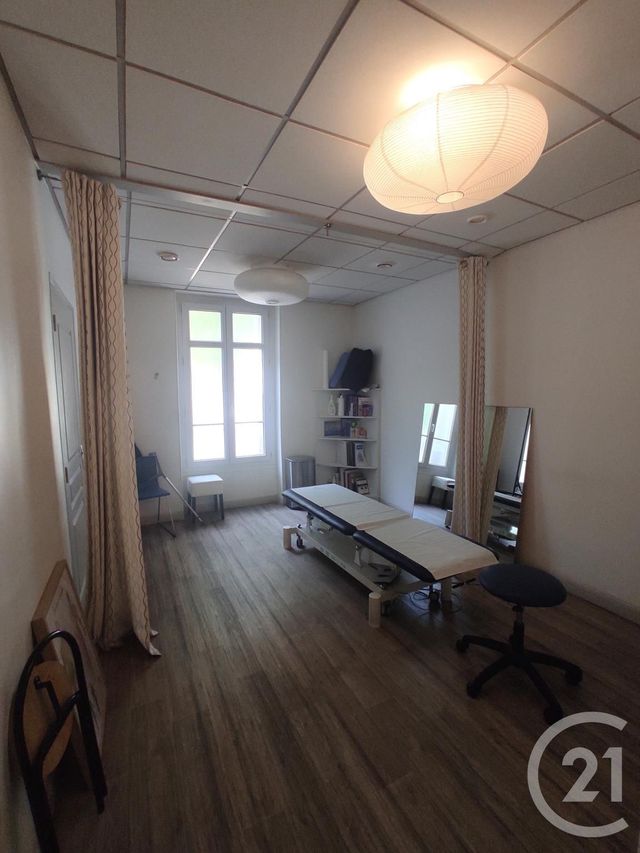 Local commercial à louer - 98.0 m2 - 06 - Alpes-Maritimes