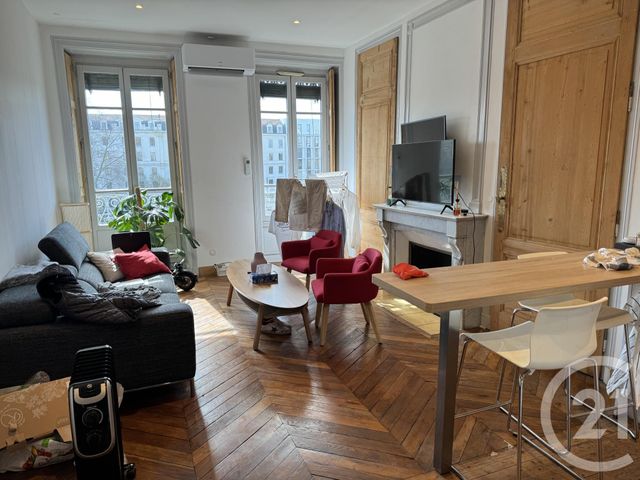 Appartement F2 bis à louer - 2 pièces - 56,34 m2 - Lyon - 69002 - RHONE-ALPES