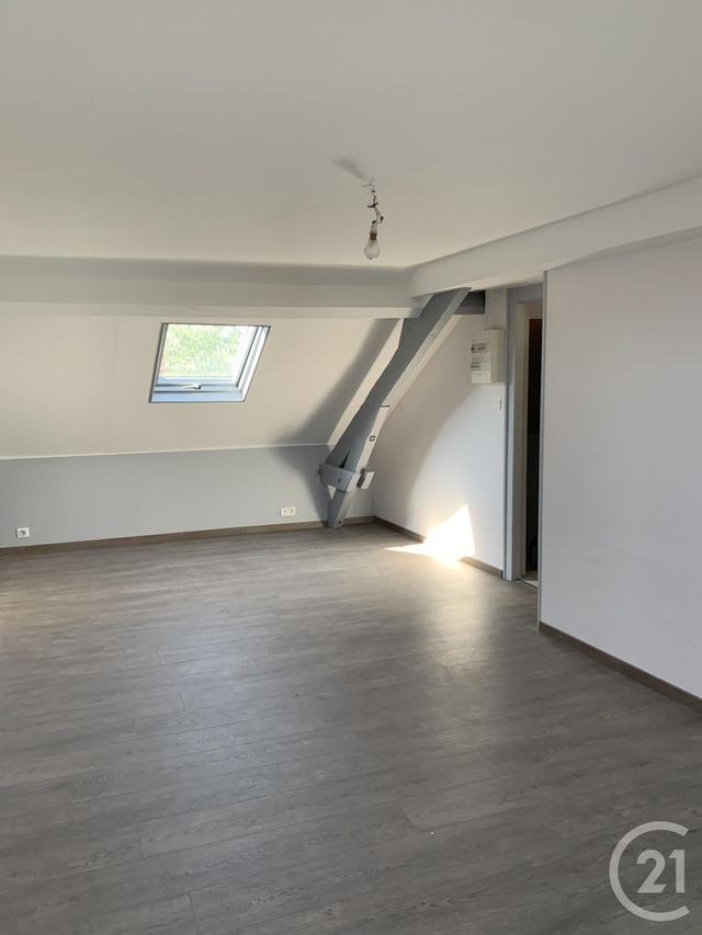 Appartement F3 à louer - 3 pièces - 70 m2 - Montlucon - 03 - AUVERGNE