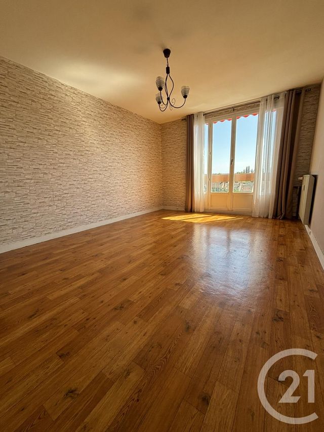 Appartement F3 à vendre - 3 pièces - 63,99 m2 - Montlucon - 03 - AUVERGNE