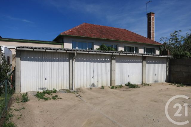 Parking à louer - 13 m2 - Montlucon - 03 - AUVERGNE