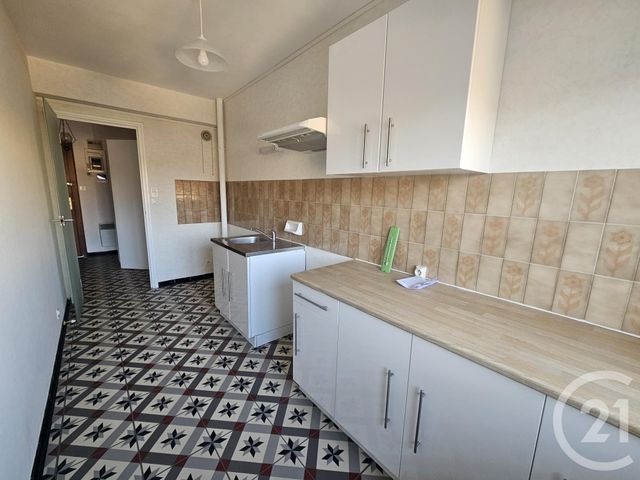 Appartement F2 à louer - 2 pièces - 50,75 m2 - Montlucon - 03 - AUVERGNE