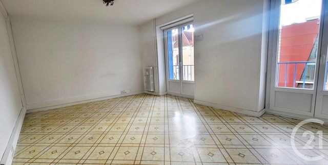 Appartement F2 à vendre - 2 pièces - 65,59 m2 - Montlucon - 03 - AUVERGNE