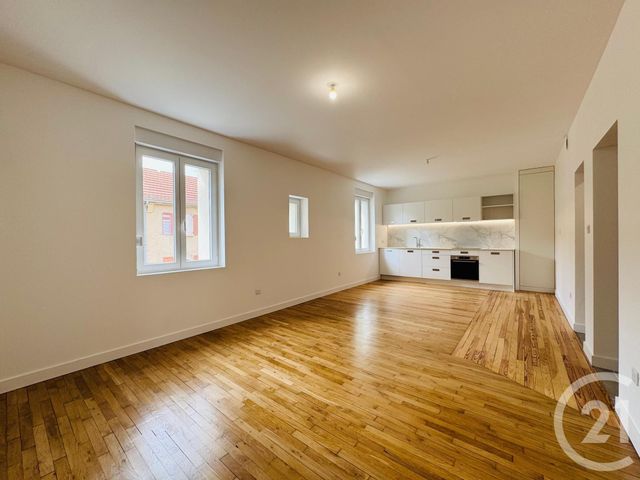 Appartement F5 à louer - 5 pièces - 80,71 m2 - Montigny Les Metz - 57 - LORRAINE