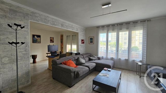 Appartement F3 à louer - 3 pièces - 82,97 m2 - Besancon - 25 - FRANCHE-COMTE