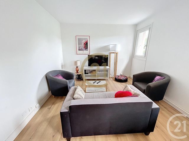 Chambre à louer - 4 pièces - 8,90 m2 - Rouen - 76 - HAUTE-NORMANDIE