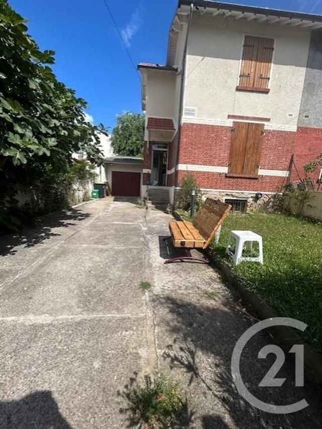 Maison à louer - 4 pièces - 76,50 m2 - Colombes - 92 - ILE-DE-FRANCE