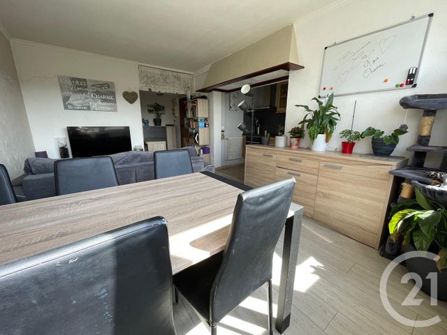 Appartement F3 à vendre - 3 pièces - 56,05 m2 - L Isle Adam - 95 - ILE-DE-FRANCE