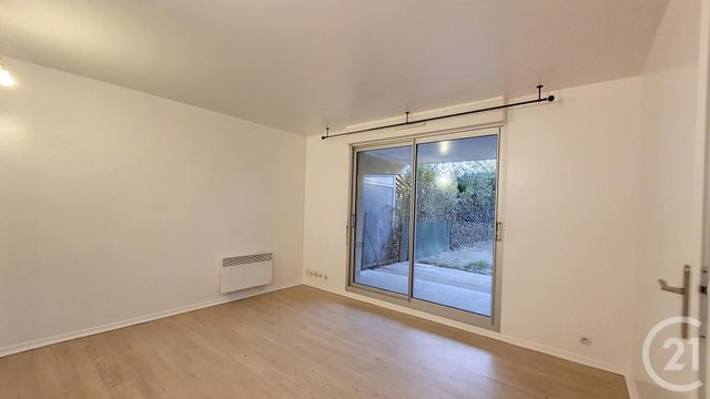 Appartement à louer - 2 pièces - 34,20 m2 - Viry Chatillon - 91 - ILE-DE-FRANCE