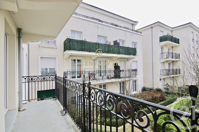 Appartement F3 à louer - 3 pièces - 71,43 m2 - Serris - 77 - ILE-DE-FRANCE