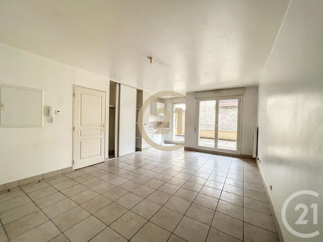 Appartement F2 à louer - 2 pièces - 45,26 m2 - Montereau Fault Yonne - 77 - ILE-DE-FRANCE