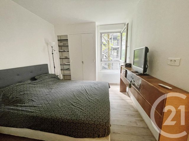 Appartement a louer courbevoie - 3 pièce(s) - 46.1 m2 - Surfyn
