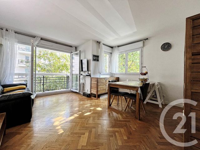 Appartement F3 à vendre - 3 pièces - 62,88 m2 - Courbevoie - 92 - ILE-DE-FRANCE