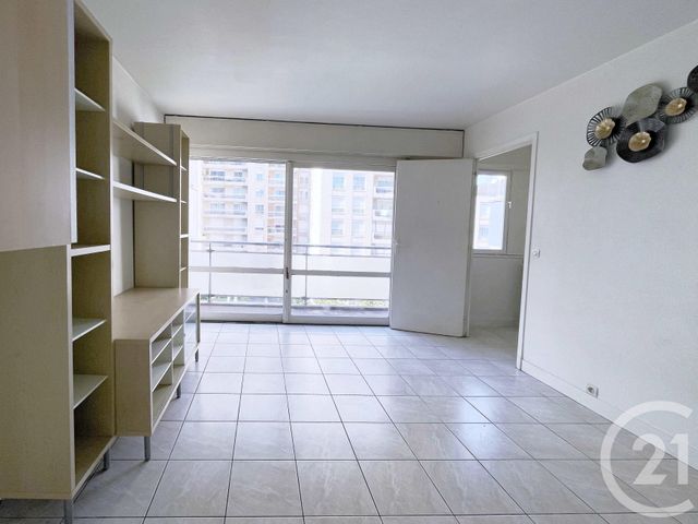 Appartement F1 bis à vendre - 2 pièces - 29,68 m2 - Courbevoie - 92 - ILE-DE-FRANCE