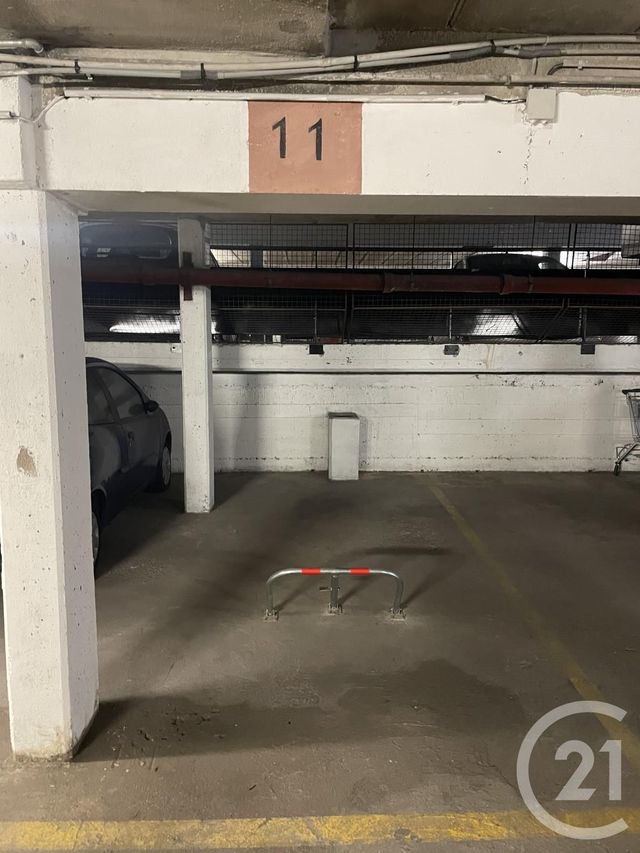 Parking à louer - 10,50 m2 - Courbevoie - 92 - ILE-DE-FRANCE