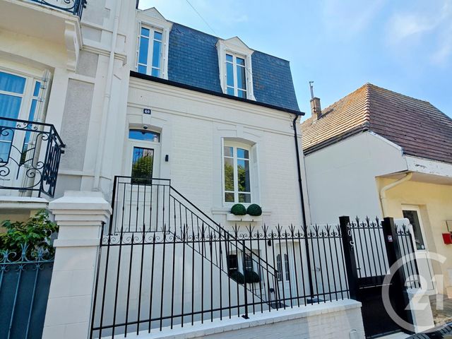 Maison à vendre - 4 pièces - 87 m2 - Deauville - 14 - BASSE-NORMANDIE