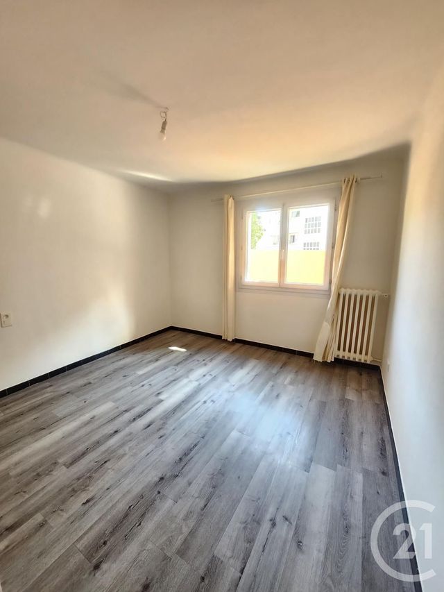 Appartement F3 à vendre - 3 pièces - 58,42 m2 - Toulon - 83 - PROVENCE-ALPES-COTE-D-AZUR