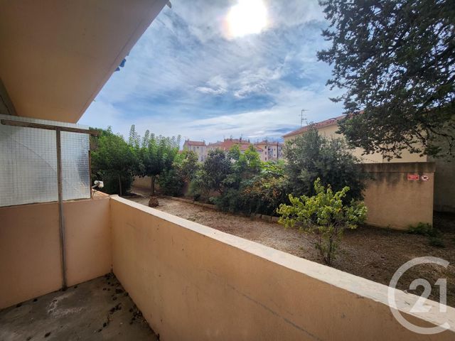 Appartement à vendre - 4 pièces - 70 m2 - Toulon - 83 - PROVENCE-ALPES-COTE-D-AZUR