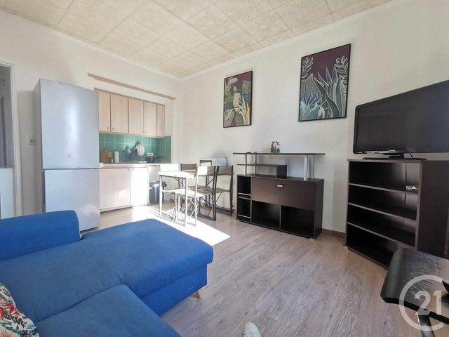 Appartement T2 à vendre - 2 pièces - 31 m2 - Toulon - 83 - PROVENCE-ALPES-COTE-D-AZUR