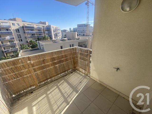 Appartement F2 à vendre - 2 pièces - 42 m2 - Toulon - 83 - PROVENCE-ALPES-COTE-D-AZUR