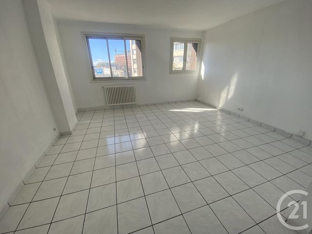 Appartement T4 à vendre - 4 pièces - 81,50 m2 - Toulon - 83 - PROVENCE-ALPES-COTE-D-AZUR