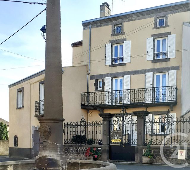 Maison à vendre - 9 pièces - 167,99 m2 - Volvic - 63 - AUVERGNE