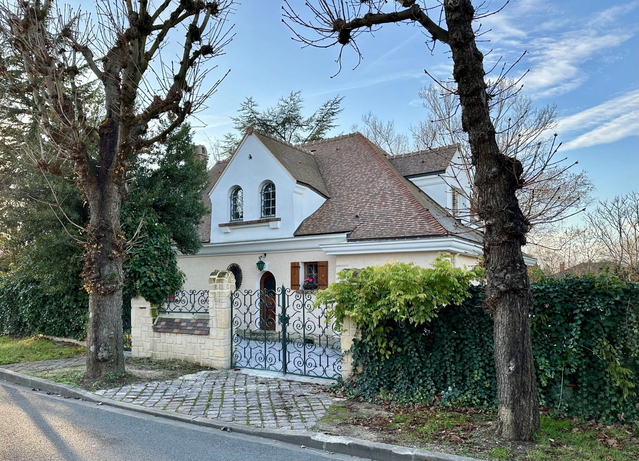 maison  - LE PLESSIS TREVISE- 94