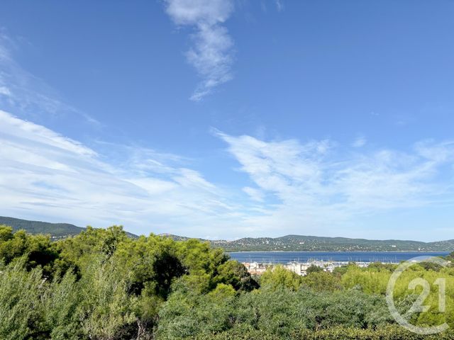 Appartement à vendre - 2 pièces - 56 m2 - Cavalaire Sur Mer - 83 - PROVENCE-ALPES-COTE-D-AZUR