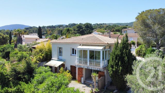 Maison à vendre - 8 pièces - 180 m2 - La Croix Valmer - 83 - PROVENCE-ALPES-COTE-D-AZUR