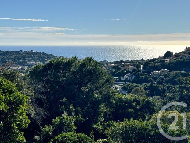 Maison à vendre - 5 pièces - 180 m2 - Cavalaire Sur Mer - 83 - PROVENCE-ALPES-COTE-D-AZUR