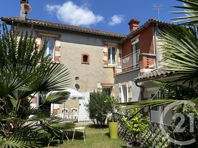 Maison à vendre - 7 pièces - 173 m2 - Montpon Menesterol - 24 - AQUITAINE