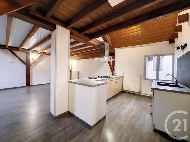 Appartement F3 à louer - 3 pièces - 70,76 m2 - Remiremont - 88 - LORRAINE