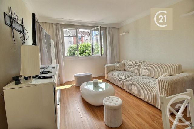 Appartement F3 à vendre - 3 pièces - 54,53 m2 - Les Pavillons Sous Bois - 93 - ILE-DE-FRANCE