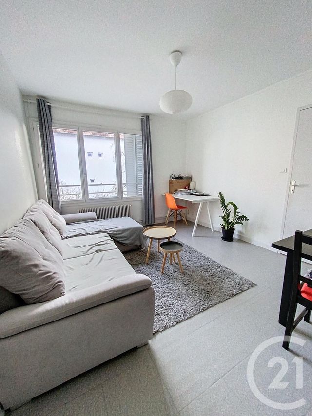 Appartement F2 à louer - 2 pièces - 35,02 m2 - Clermont Ferrand - 63 - AUVERGNE