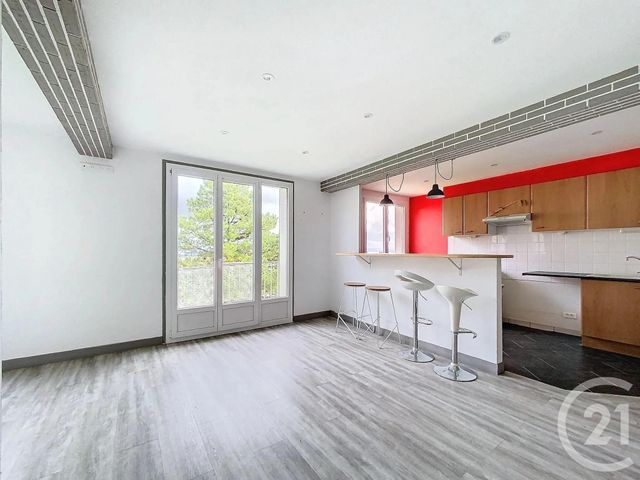 Appartement F4 à vendre - 4 pièces - 68,15 m2 - Clermont Ferrand - 63 - AUVERGNE