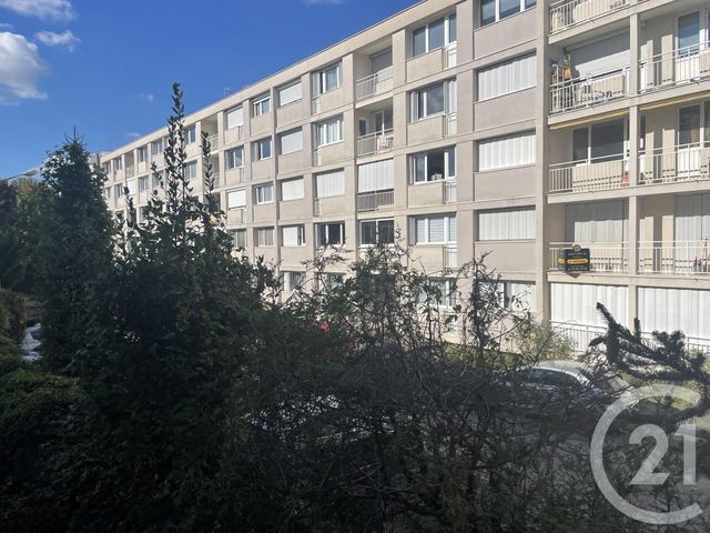 Appartement F2 à vendre - 2 pièces - 49,56 m2 - Fresnes - 94 - ILE-DE-FRANCE