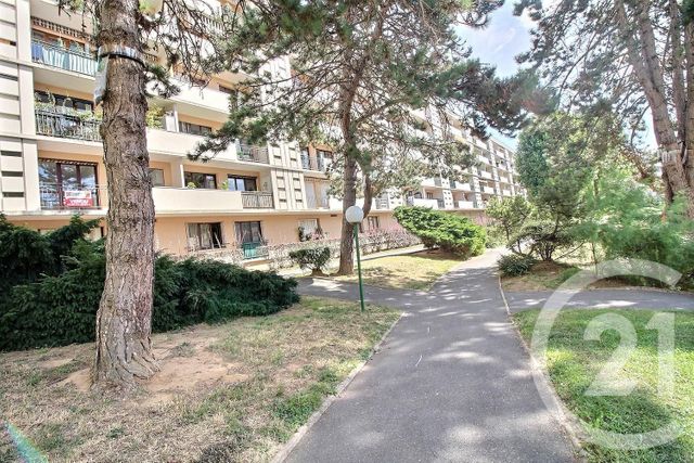 Appartement F4 à vendre - 4 pièces - 65,81 m2 - Fresnes - 94 - ILE-DE-FRANCE