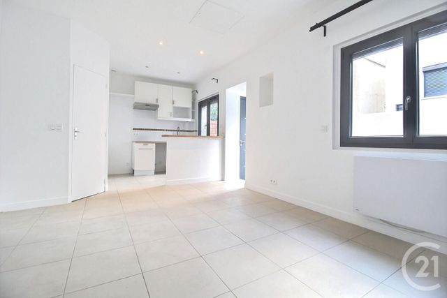 Maison à louer - 1 pièce - 25,80 m2 - Fresnes - 94 - ILE-DE-FRANCE