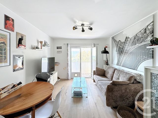 Appartement F3 à vendre - 3 pièces - 54,09 m2 - Mandelieu La Napoule - 06 - PROVENCE-ALPES-COTE-D-AZUR